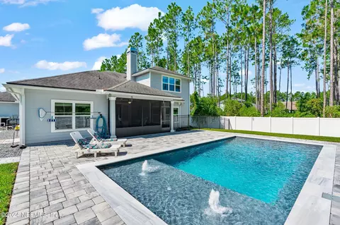 705 Bent Creek Dr, Saint Johns, FL 32259
