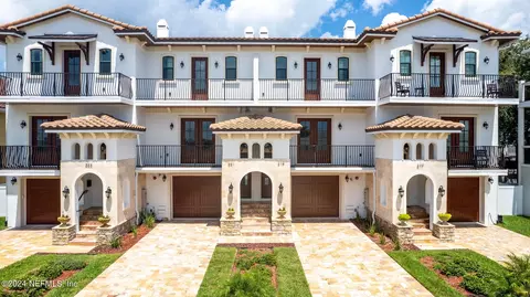 219 11th Ave S, Jacksonville Beach, FL 32250