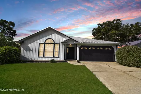 1092 Celebrant Dr, Jacksonville, FL 32225
