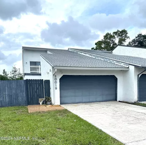10019 Romaine Cir N, Jacksonville, FL 32225