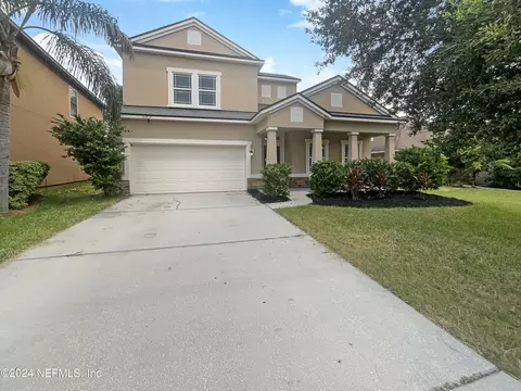13527 Devan Lee Dr E, Jacksonville, FL 32226