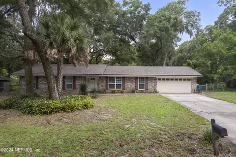 14138 Inlet Dr, Jacksonville, FL 32225