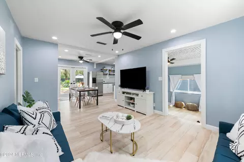 327 E 48th St, Jacksonville, FL 32208