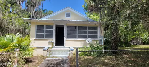 604 Edgewood Ave, Crescent City, FL 32112