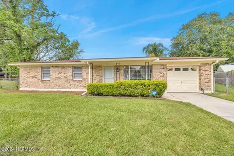 8357 Axson St, Jacksonville, FL 32221