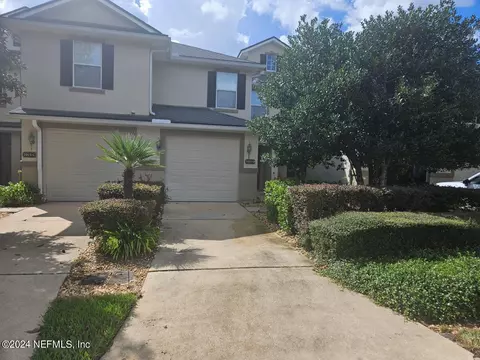 3915 Buckthorne Dr #D, Orange Park, FL 32065