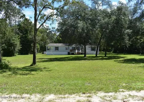 32 Bluebell Ave, Middleburg, FL 32068