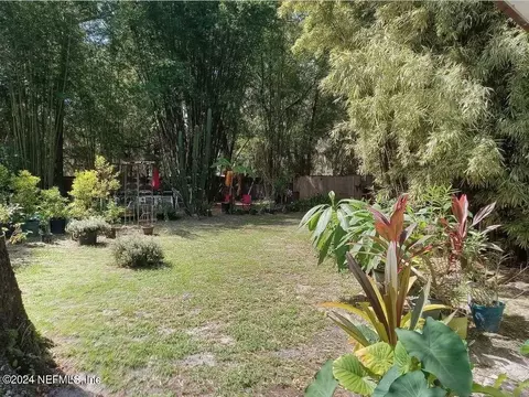 102 Shady Oak Dr, Satsuma, FL 32189