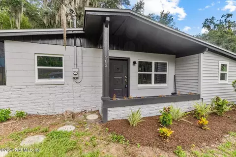 982 Granville Rd, Jacksonville, FL 32205