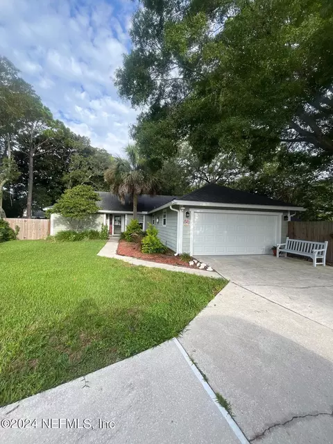 698 Sandy Oaks Ct, Ponte Vedra Beach, FL 32082