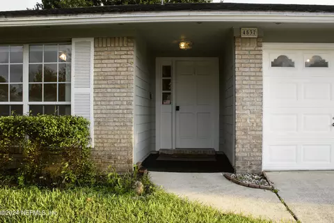 4537 Shaky Leaf Ln N, Jacksonville, FL 32224