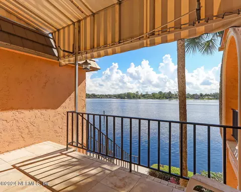 5375 Ortega Farms Blvd #102, Jacksonville, FL 32210