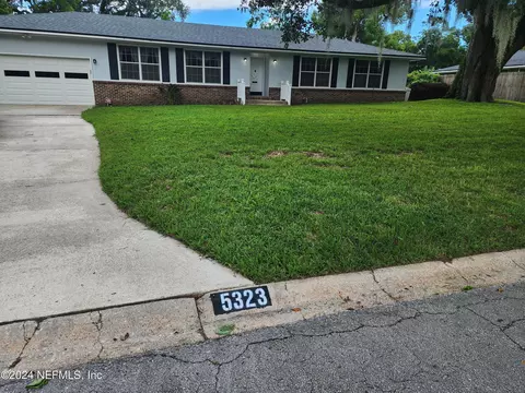 5323 Noble Cir S, Jacksonville, FL 32211