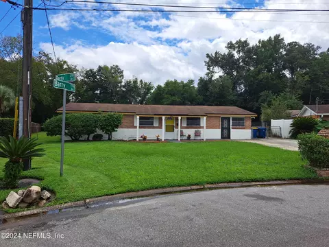 2104 Barry Dr S, Jacksonville, FL 32208