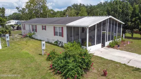 6104 5th Mnr W, Palatka, FL 32177