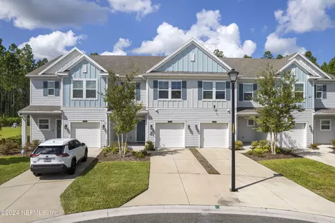 10342 Benson Lake Dr, Jacksonville, FL 32222