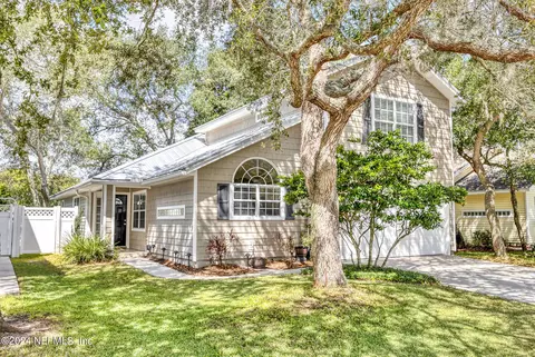 2982 Merrill Blvd, Jacksonville Beach, FL 32250