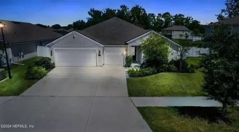 3196 Southern Oaks Dr, Green Cove Springs, FL 32043