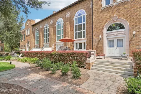 2525 College St #1120, Jacksonville, FL 32204