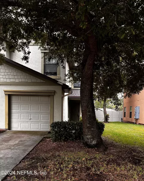 4717 Playschool Dr, Jacksonville, FL 32210