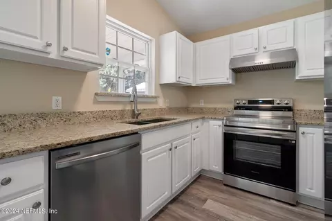 558 Lena St, Saint Augustine, FL 32084