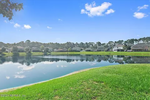 434 Heritage Oaks Dr, Saint Johns, FL 32259