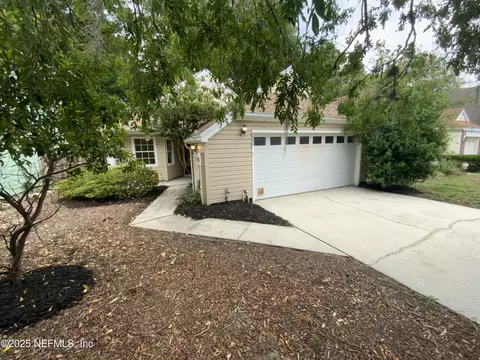7771 Lynchburg Ct E, Jacksonville, FL 32277