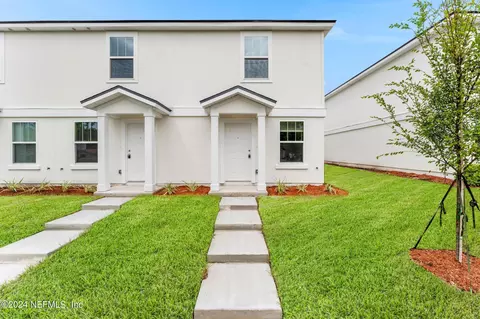 8504 Mcgirts Village Ln, Jacksonville, FL 32210