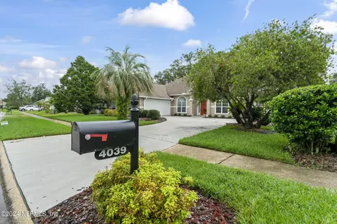 4039 Glenhurst Dr N, Jacksonville, FL 32224