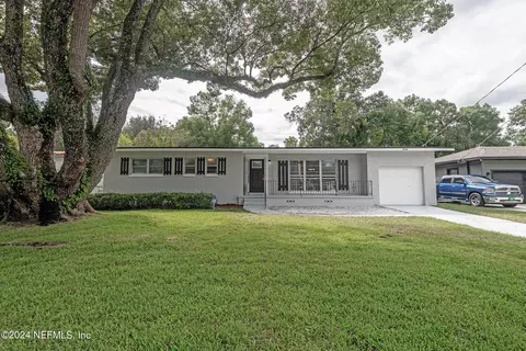 3810 Anvers Blvd, Jacksonville, FL 32210