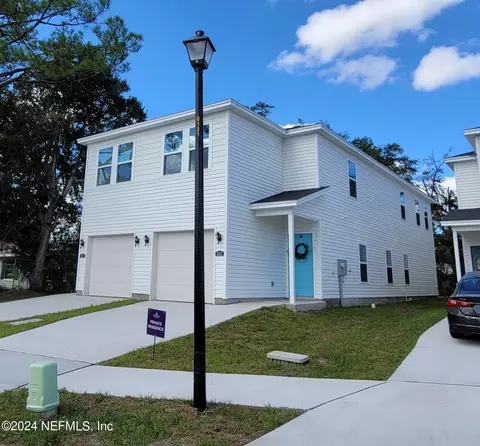 8133 Cheryl Ann Ln, Jacksonville, FL 32244