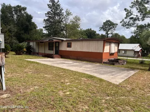 324 5th Way, Interlachen, FL 32148 photo 1