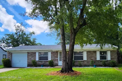 3170 Ricky Dr, Jacksonville, FL 32223
