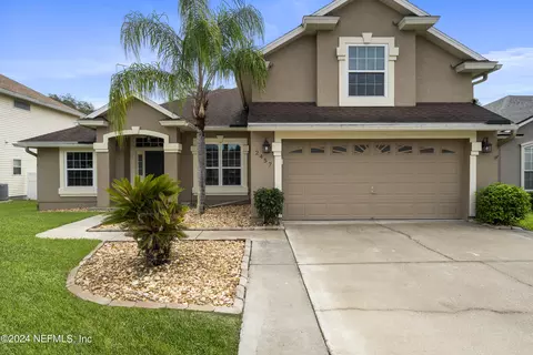 2457 Creekfront Dr, Green Cove Springs, FL 32043