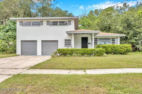 3722 Cherokee Villa Ln, Jacksonville, FL 32277