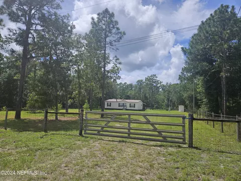 6752 Spring Lake Rd, Keystone Heights, FL 32656