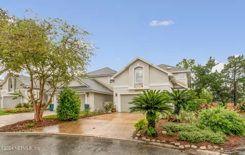 639 Selva Lakes Cir, Atlantic Beach, FL 32233