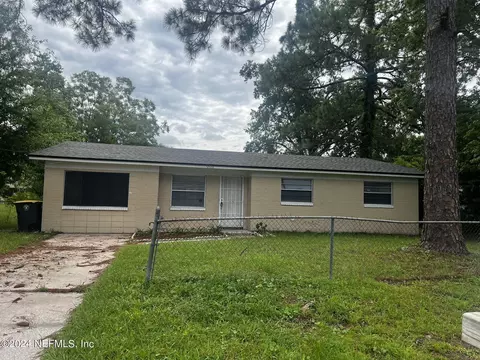 9531 Little John Rd, Jacksonville, FL 32208