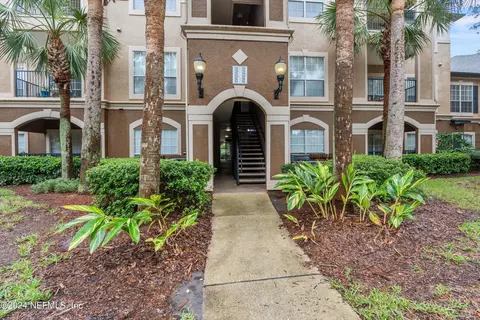 10961 Burnt Mill Rd #723, Jacksonville, FL 32256