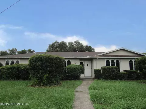 7340 Sandy Bluff Dr, Jacksonville, FL 32277