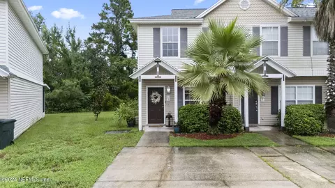 1863 Lago Del Sur Dr, Middleburg, FL 32068