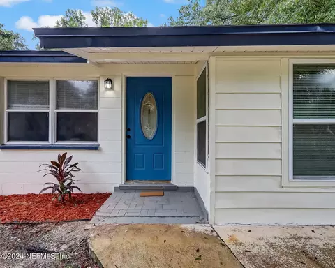 302 Toccoa Rd, Orange Park, FL 32073