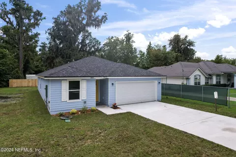 1014 Floyd St, Fleming Island, FL 32003
