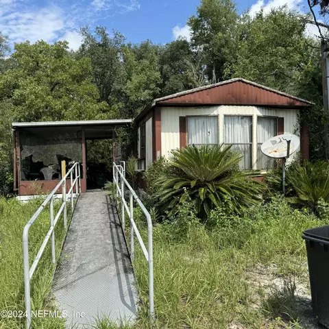 118 Sandy St, Interlachen, FL 32148