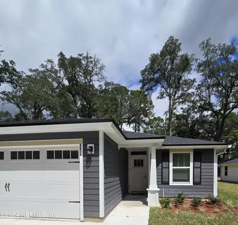 8011 Cannon St, Jacksonville, FL 32220