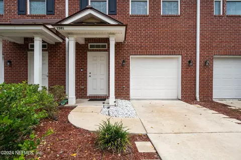 1541 Landau Rd, Jacksonville, FL 32225