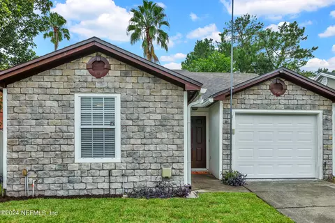 11760 N Wattle Tree Rd, Jacksonville, FL 32246