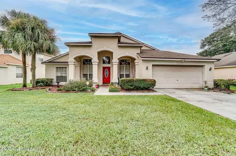 11737 Chestnut Oak Dr E, Jacksonville, FL 32218