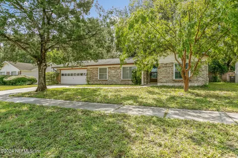 8680 Hammondwood Rd N, Jacksonville, FL 32221