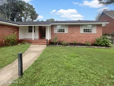 7903 Valleyview Dr, Jacksonville, FL 32211
